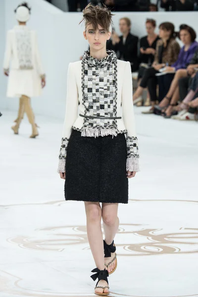 Look 2